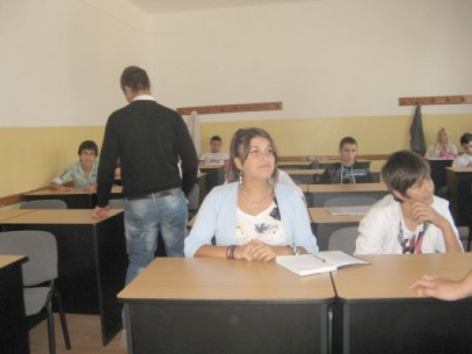 Începe evaluarea naţională pentru elevii de clasa a VIII-a